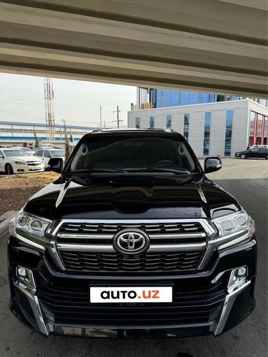 Toyota Land Cruiser 200 Series Рестайлинг 2
