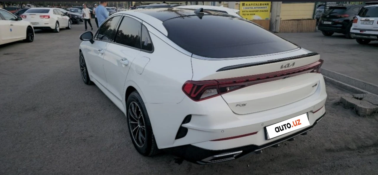 Kia K5 III