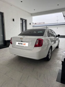 Chevrolet Gentra II