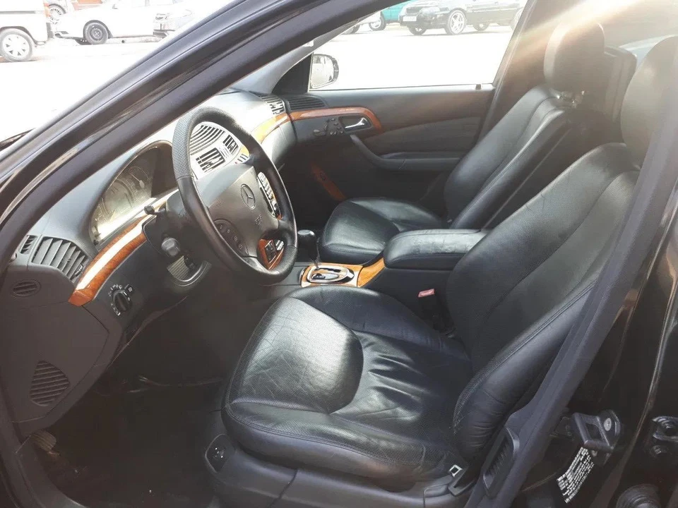 Mercedes-Benz S-class I W220