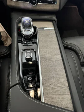 Volvo XC90 II Рестайлинг