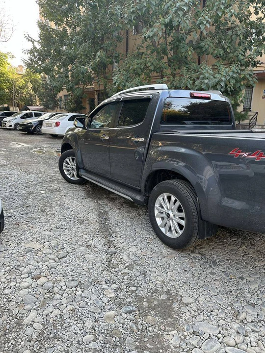 ISUZU D-MAX III