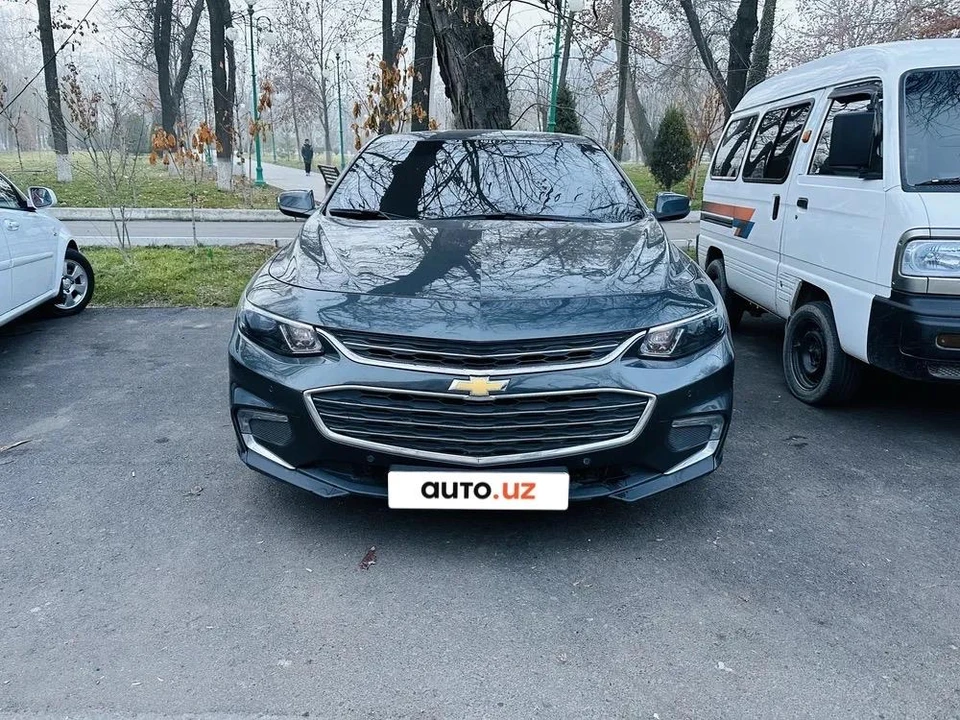 Chevrolet Malibu IX