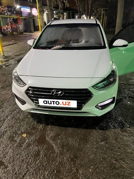 Hyundai Accent V