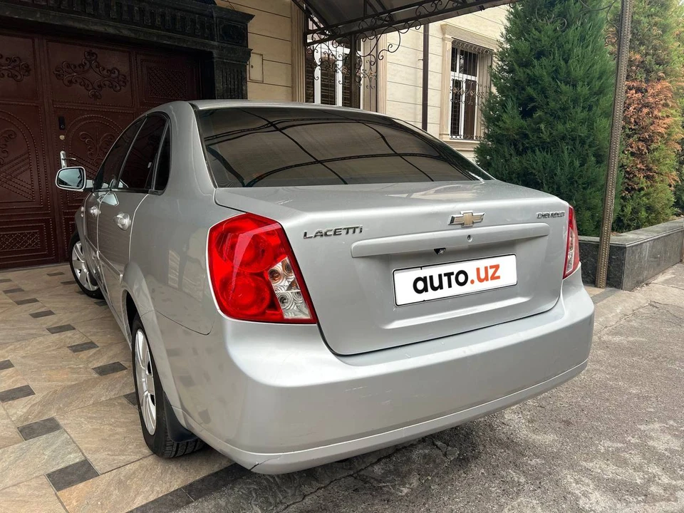 Chevrolet Gentra II