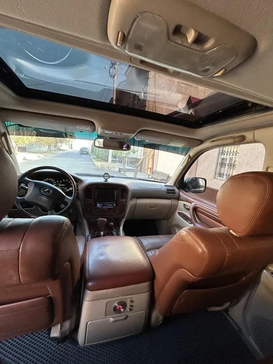 Lexus LX II