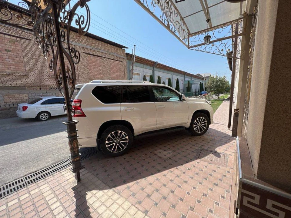 Toyota Land Cruiser Prado 150 Series  Рестайлинг 1
