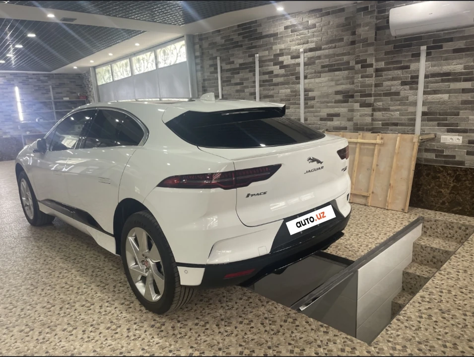 Jaguar I-Pace I