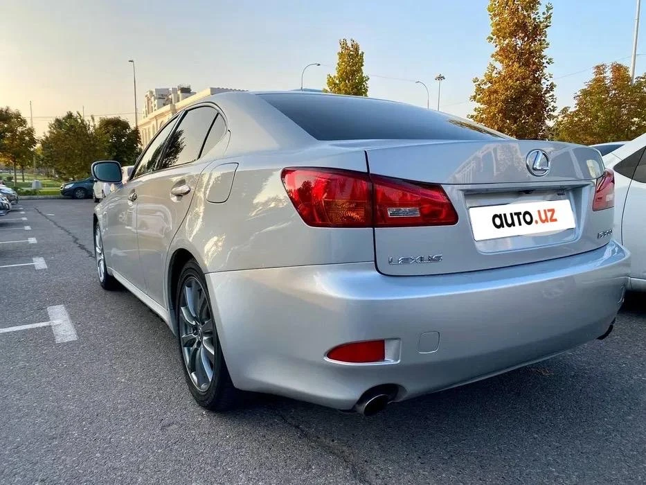 Lexus IS II