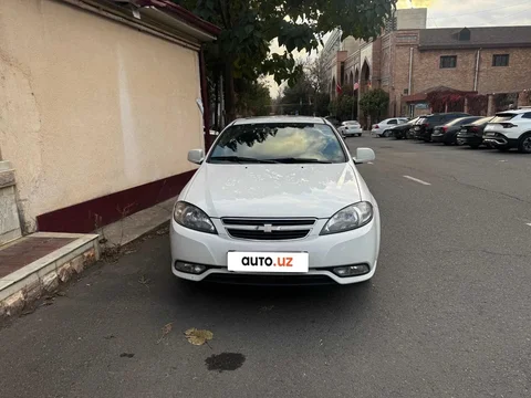 Chevrolet Gentra II