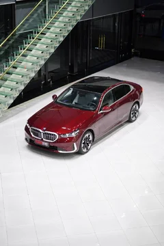 BMW i5 I