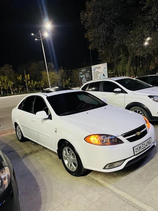 Chevrolet Gentra II