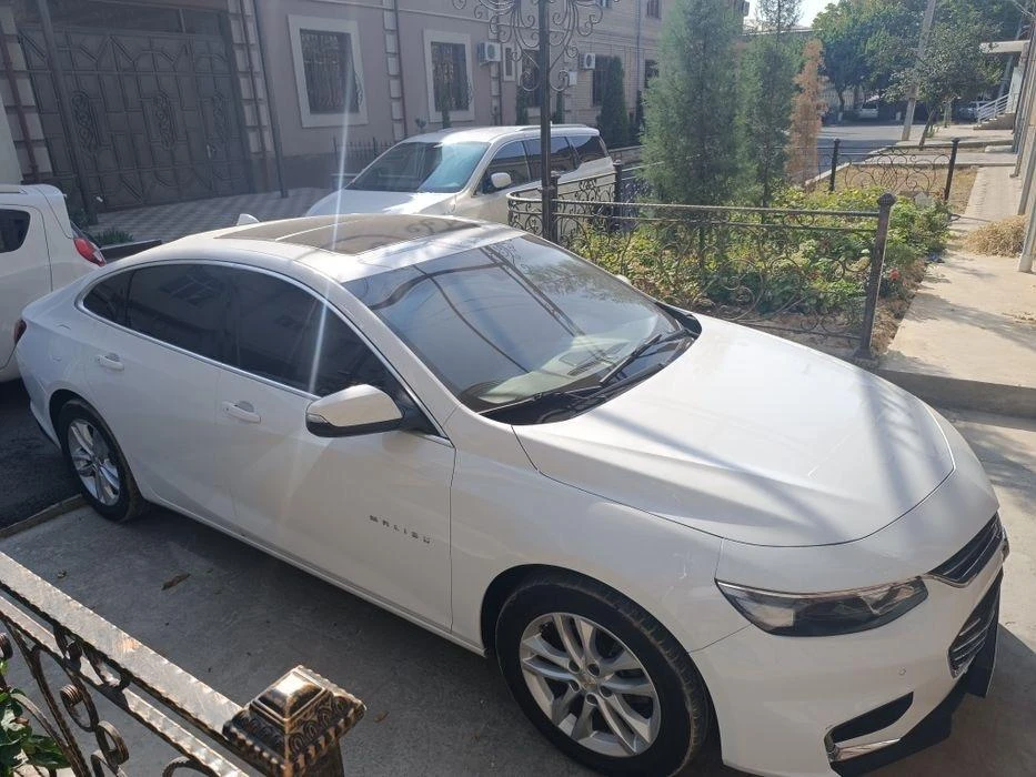 Chevrolet Malibu IX