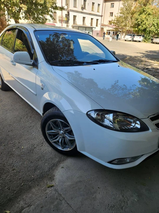 Chevrolet Gentra II