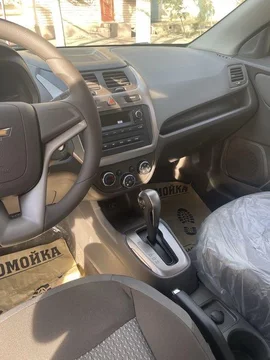 Chevrolet Cobalt II Рестайлинг