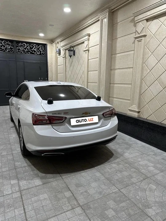 Chevrolet Malibu IX