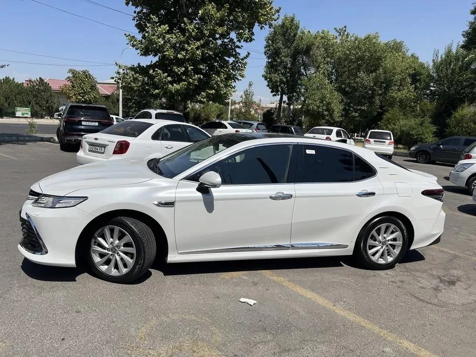 Toyota Camry VIII restyling XV70
