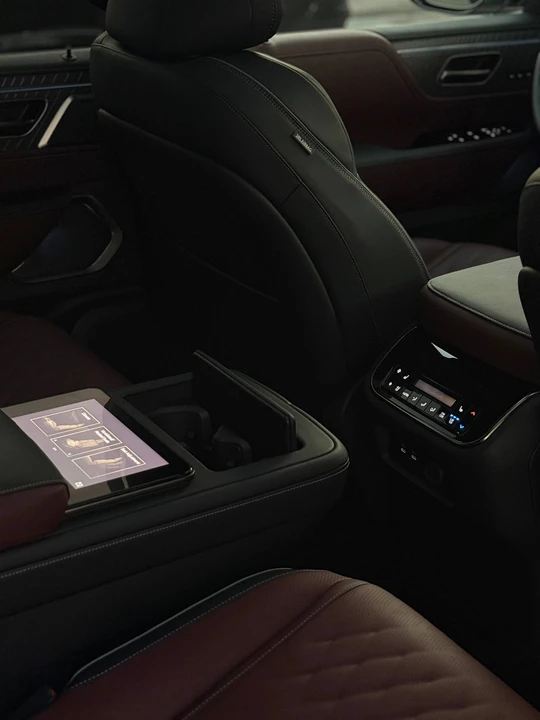 Infiniti QX80 II