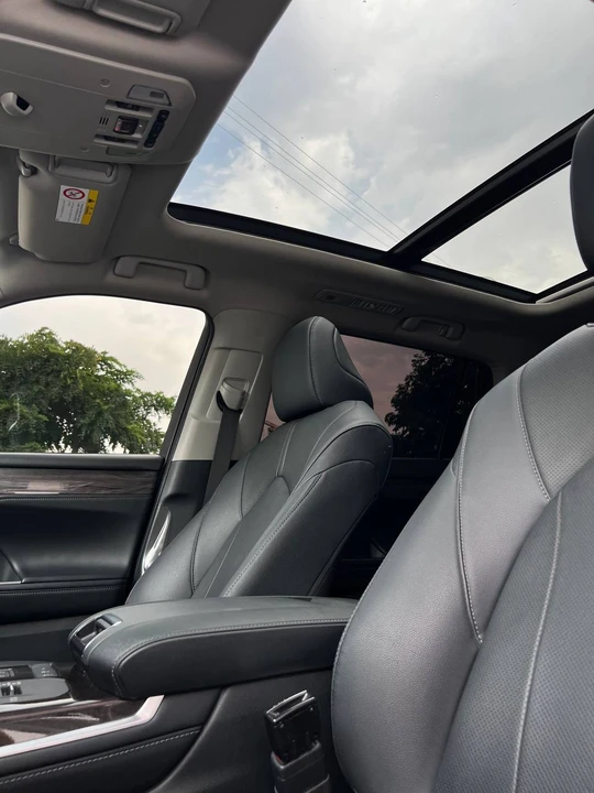 Toyota Highlander IV (U70)