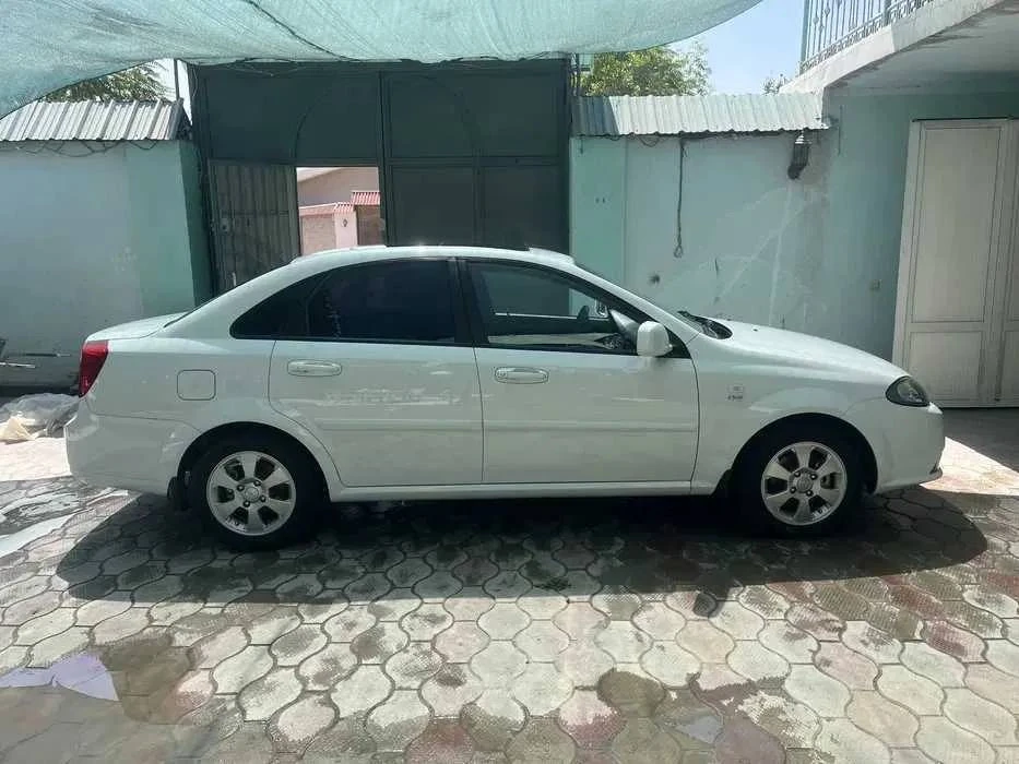 Chevrolet Gentra II