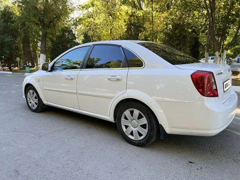Chevrolet Gentra II