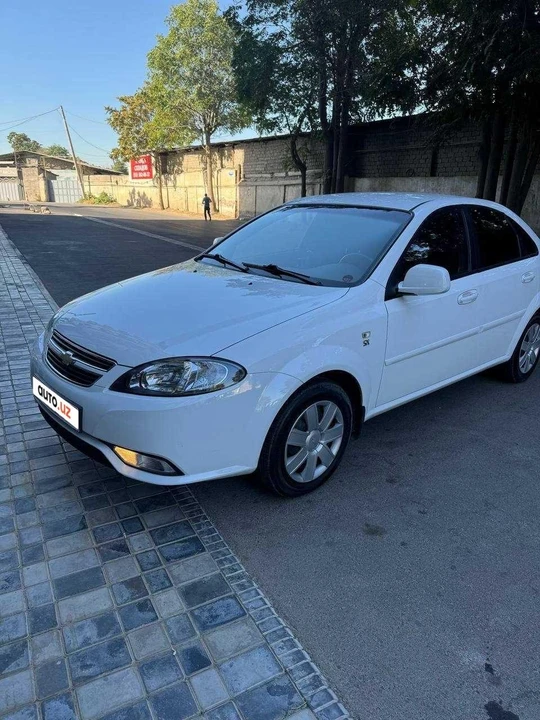 Chevrolet Gentra II