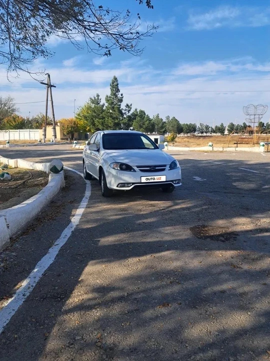 Chevrolet Gentra II