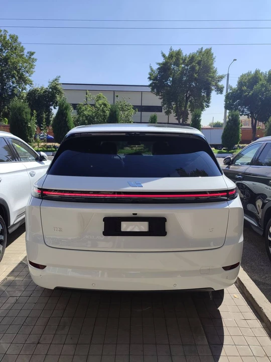LiXiang L7 I Рестайлинг