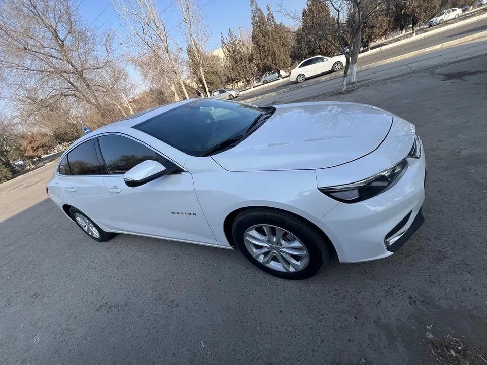 Chevrolet Malibu IX