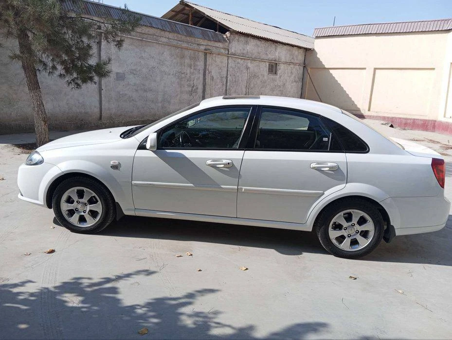 Chevrolet Gentra II