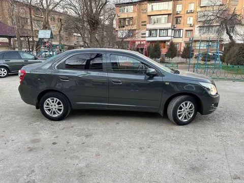 Chevrolet Cobalt II Рестайлинг