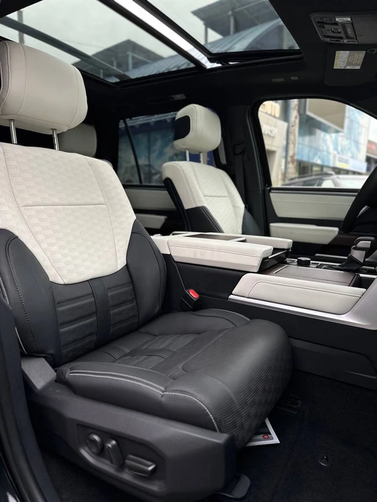 Toyota Sequoia III
