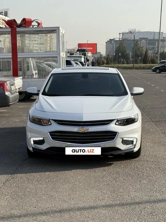 Chevrolet Malibu IX