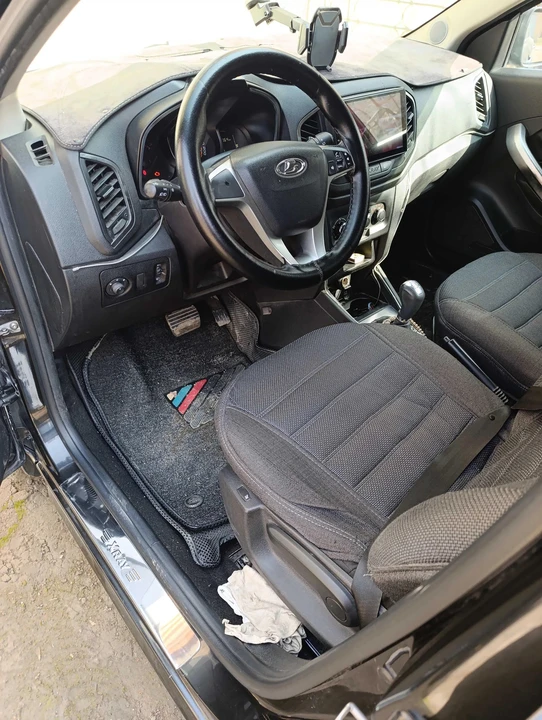Lada XRAY I