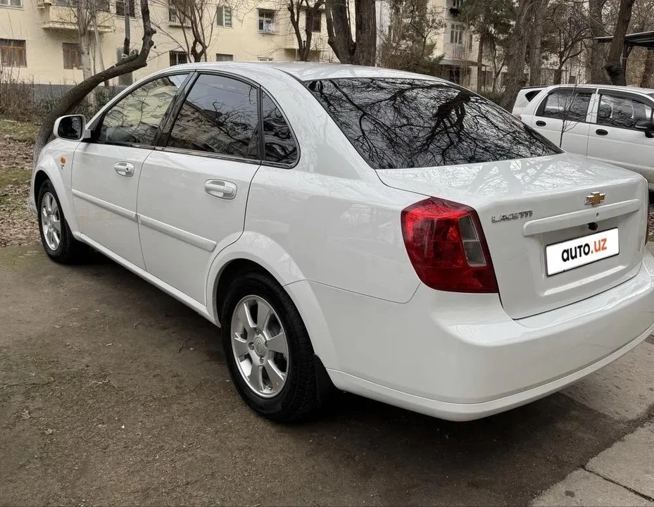 Chevrolet Gentra II