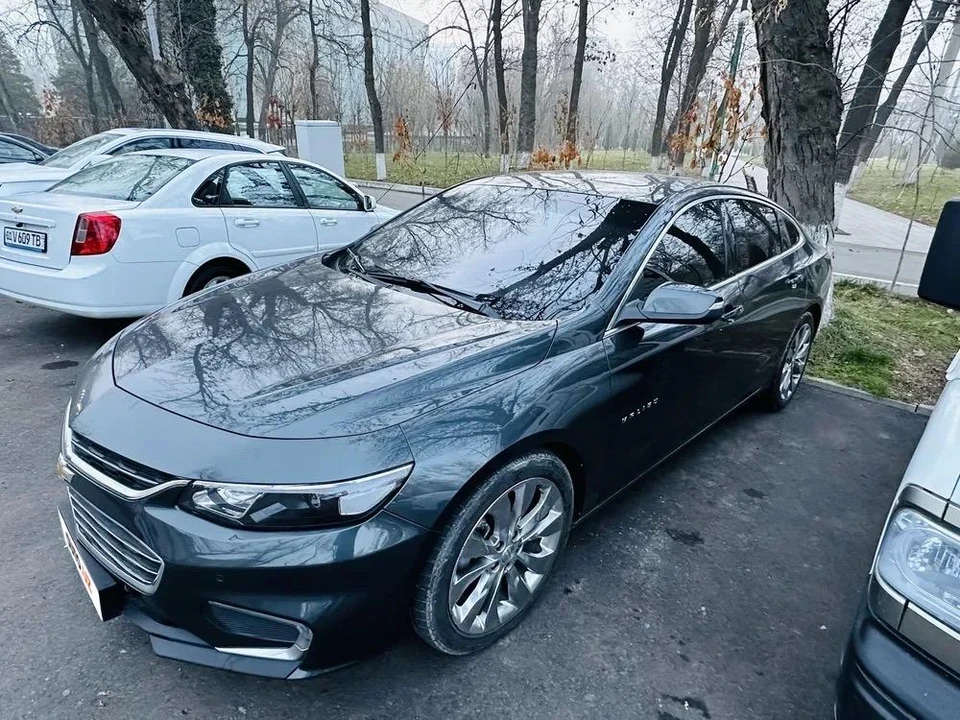 Chevrolet Malibu IX