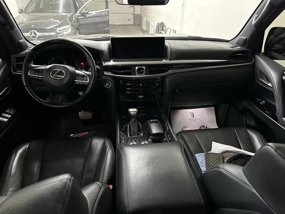 Lexus LX III restyling II
