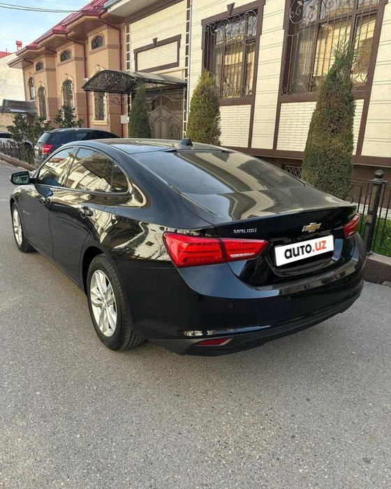 Chevrolet Malibu IX