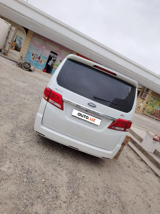 JAC Refine M4 I