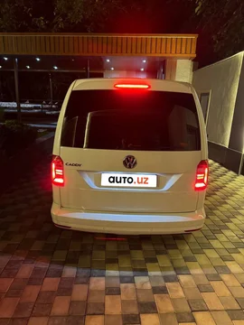 Volkswagen Caddy V