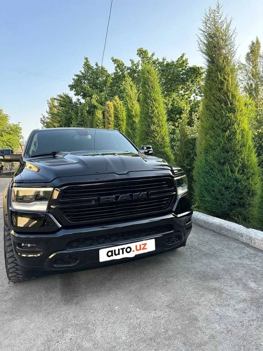 RAM 1500 V