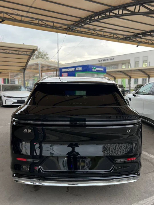 Zeekr 7X I
