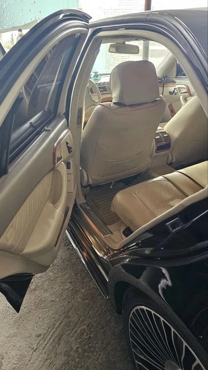 Mercedes-Benz S-class I W221