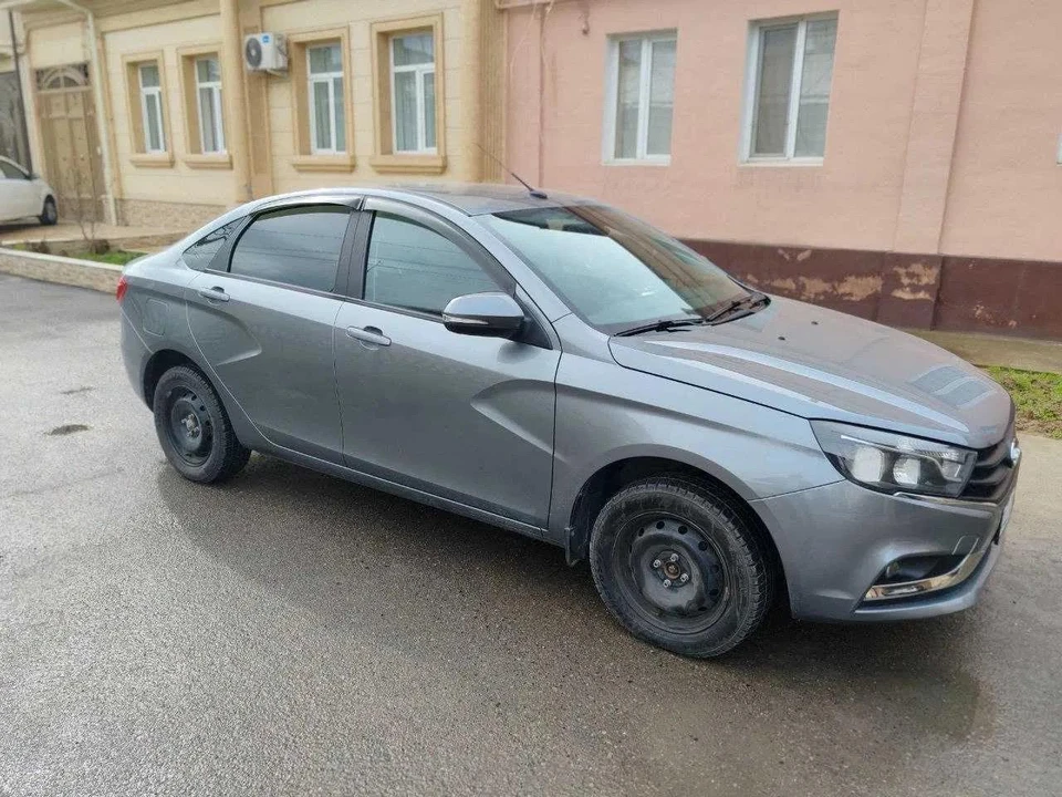 Lada Vesta I
