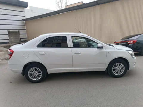 Chevrolet Cobalt II Рестайлинг