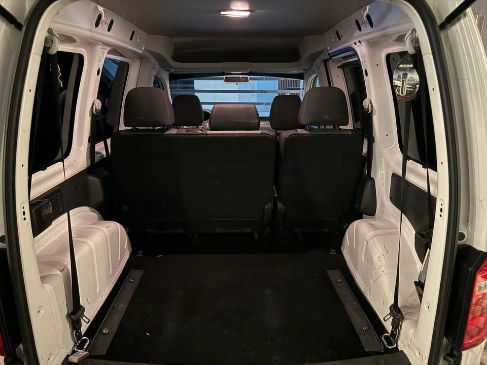 Volkswagen Caddy V