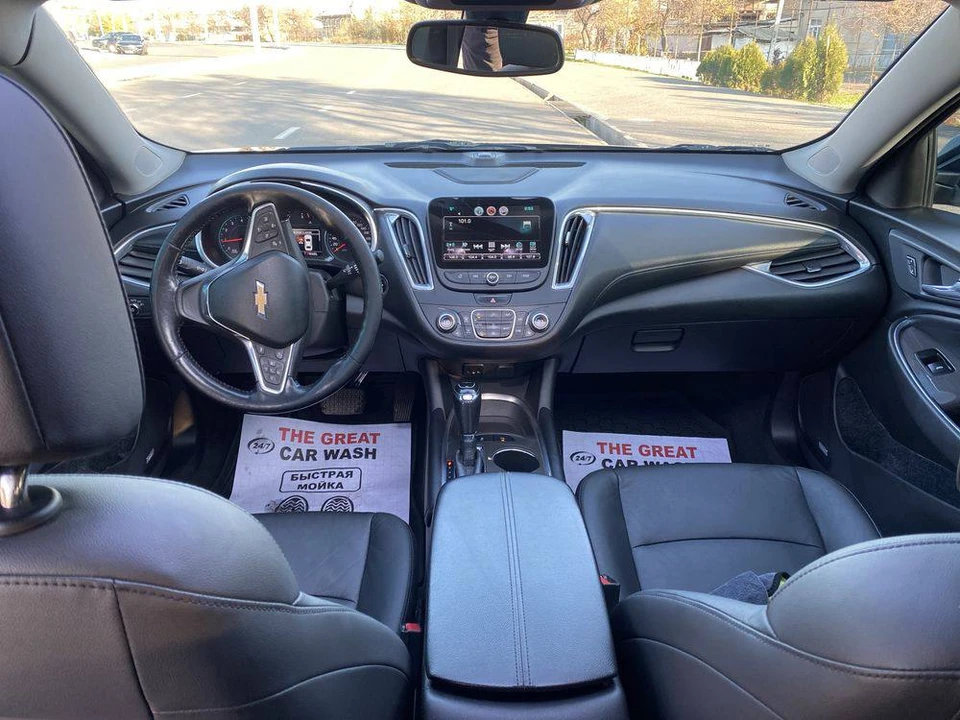 Chevrolet Malibu IX