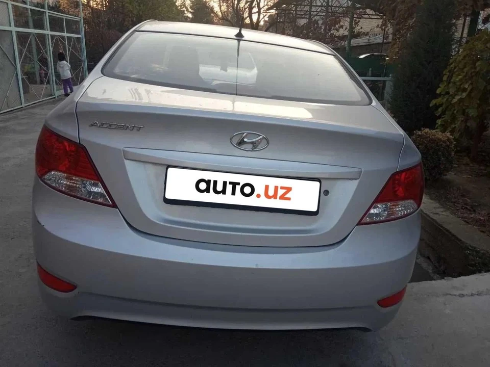 Hyundai Accent IV
