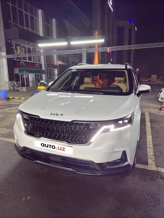 Kia Carnival IV
