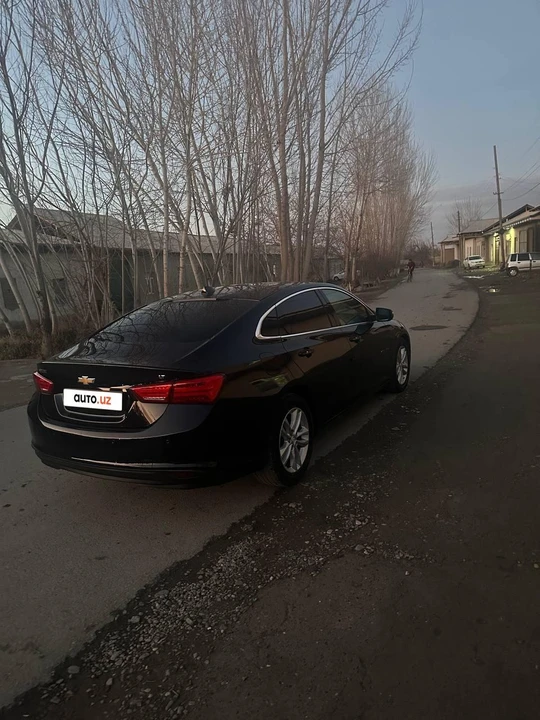 Chevrolet Malibu IX